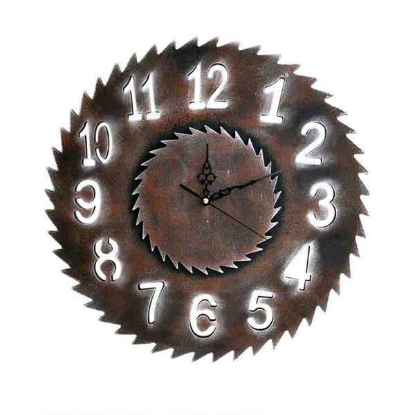 Horloge en Forme de Scie