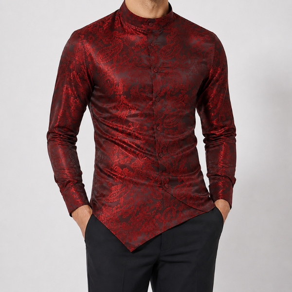 Chemise Asymétrique Homme rouge bordeaux motif paisley, portée de face, col mao