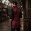 Veste Costume Gothique Sans Manche Homme Rouge - vue de dos portée, ambiance gare à vapeur steampunk