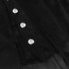 Detail des boutons argentes de la veste steampunk gothique noire