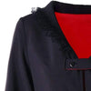 Detail du col et des revers de la veste victorienne pour femme